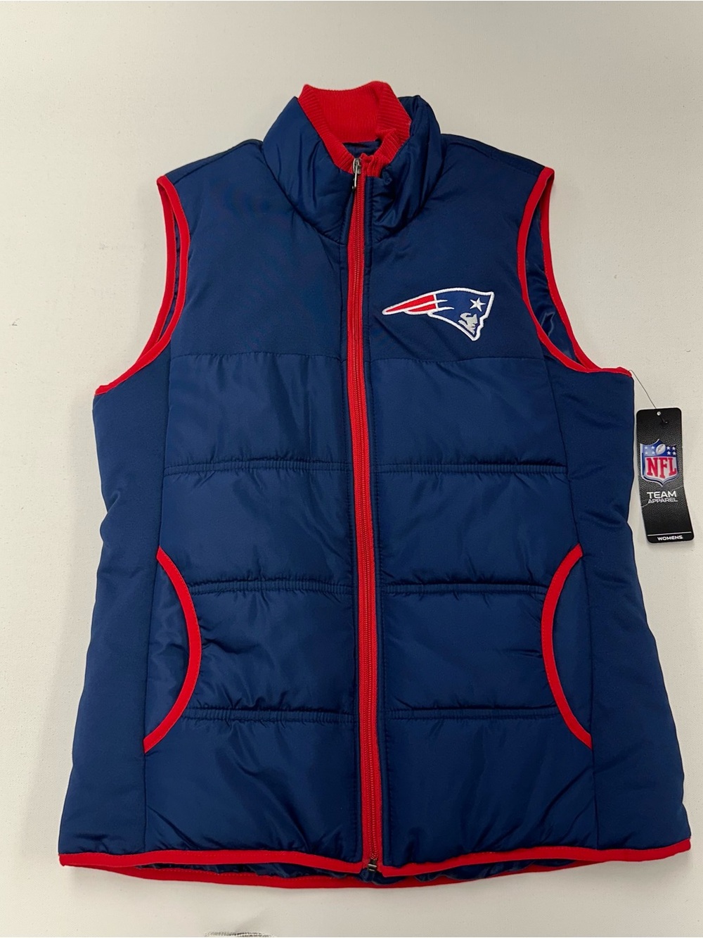 New England Patriots Navy Red Puffer Vest Women Medium NFL Team Apparel NM9-333